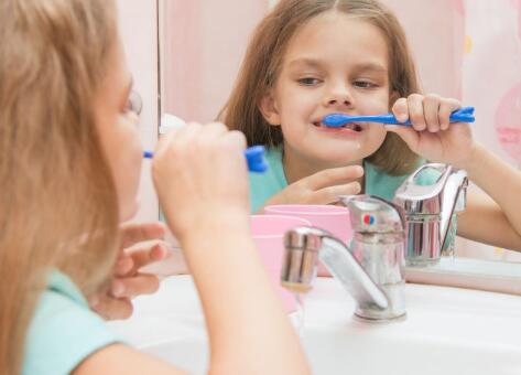 婴幼儿正确的刷牙方式，家长们都有了解过吗？